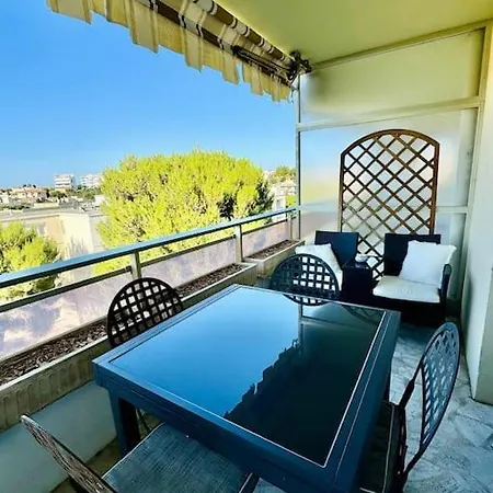 Escapade Mediterraneenne *